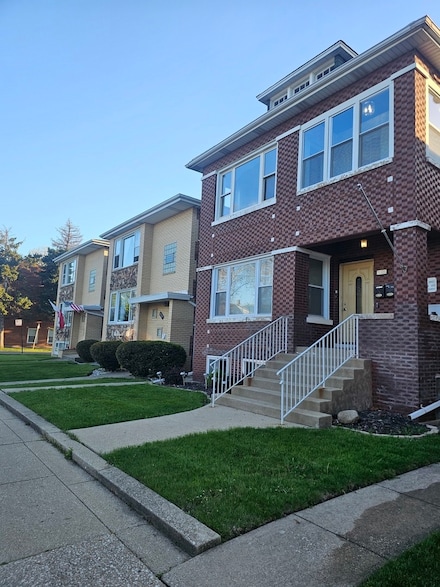 6152 S Kolin Ave Unit 2, Chicago, IL 60629