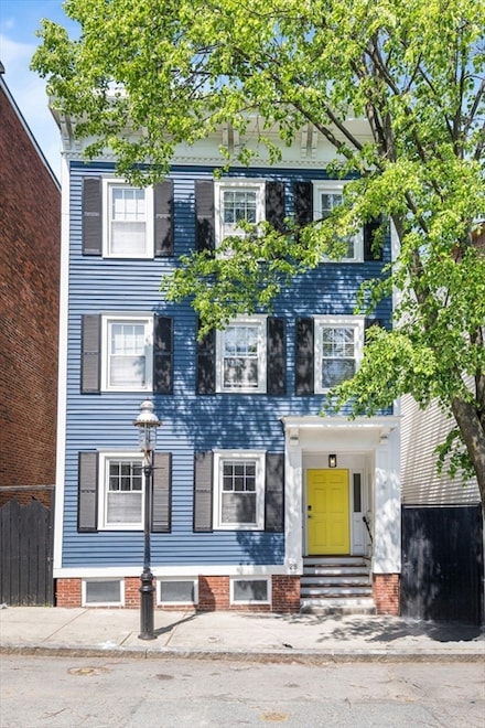 28 Concord St Unit 1, Charlestown, MA 02129