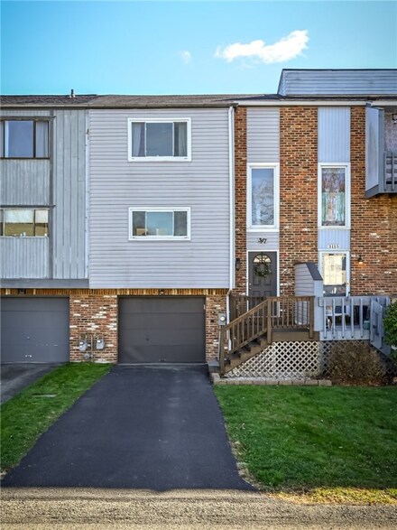 3117 Camberly Dr, Gibsonia, PA 15044