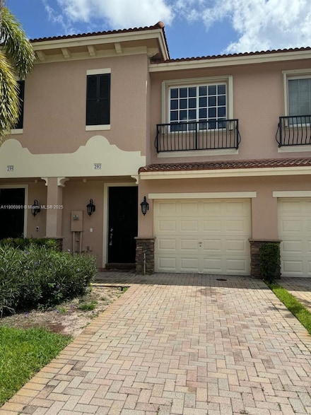 297 Las Brisas Cir, Sunrise, FL 33326