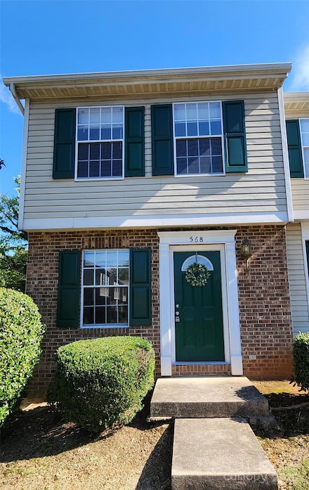 568 Lex Dr, Charlotte, NC 28262