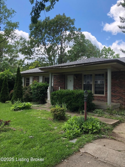 5902 Pageant Way, Louisville, KY 40214