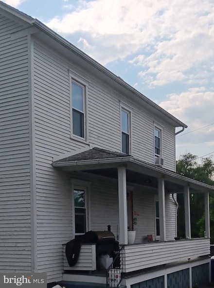 106 Center St, Manns Choice, PA 15550