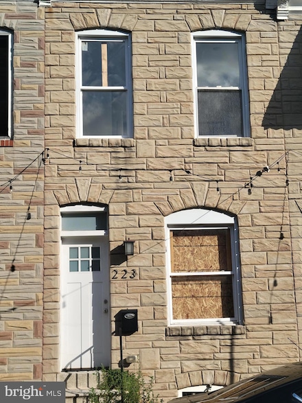 223 N Port St, Baltimore, MD 21224