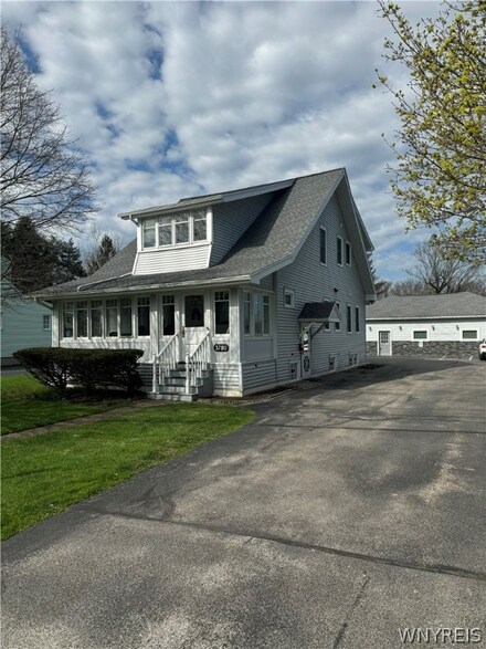 3778 N Buffalo St, Orchard Park, NY 14127