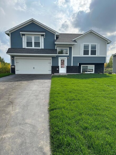 436 Wildflower Ct, Waverly, MN 55390