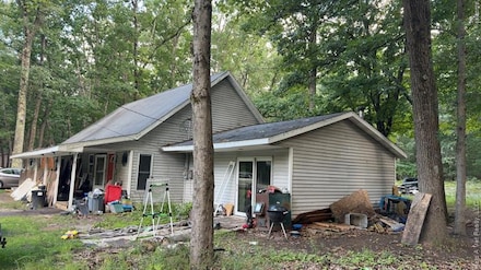 161 N Jackpine Rd, Fountain, MI 49410