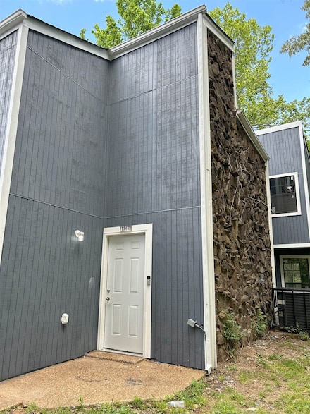 3340 Kirby Trees Place Unit 18, Memphis, TN 38115