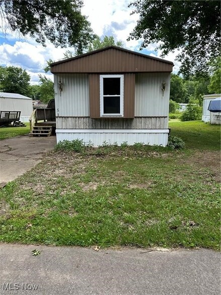 7443 Spillway Rd Unit 63, Lisbon, OH 44432