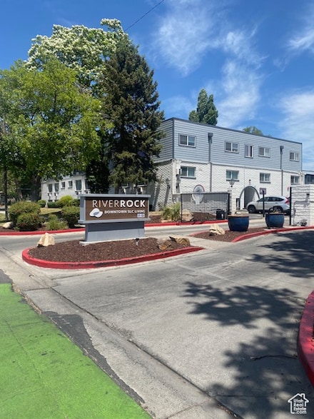 350 E 700 S Unit 102, Salt Lake City, UT 84111