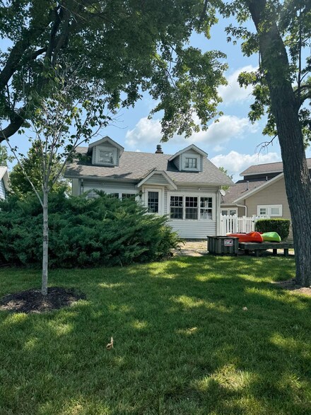 6493 N 2nd Trail, North Webster, IN 46555