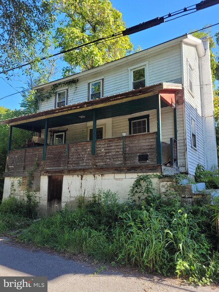 12706 Old Row Rd, Mount Savage, MD 21545