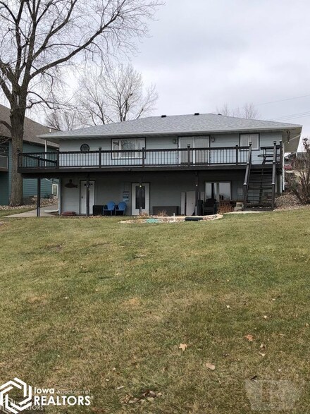 136 Hillcrest Ridge, Montezuma, IA 50171