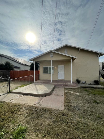 3185 W Mckinley Ave, Fresno, CA 93722
