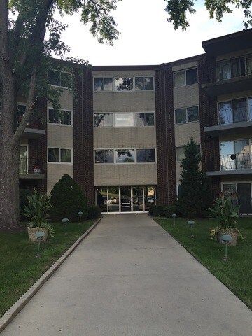 5540 Walnut Ave Unit 6C, Downers Grove, IL 60515