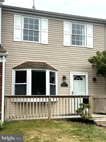 676 Shore Dr, Joppa, MD 21085