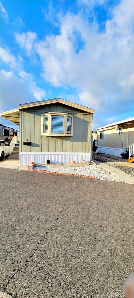 14325 Mcnab Ave Unit 6, Bellflower, CA 90706
