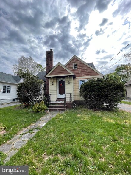 23 Victory Ave, Vineland, NJ 08360
