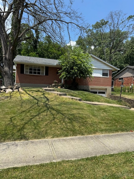 1483 Blueorchard Dr, Cincinnati, OH 45230