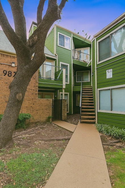 9823 Walnut St Unit L307, Dallas, TX 75243