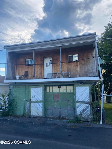 226 S Lemon St Unit 228, Mount Carmel, PA 17851