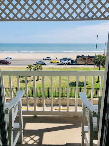 6300 Seawall Blvd Unit 8303, Galveston, TX 77551
