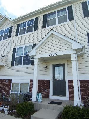 1535 W Turtle Creek Ln, Round Lake, IL 60073
