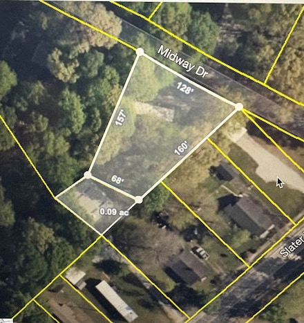 210 Midway Dr, Slater-Marietta, SC 29661