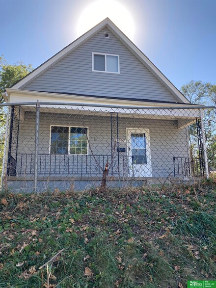 4307 Burdette St, Omaha, NE 68111