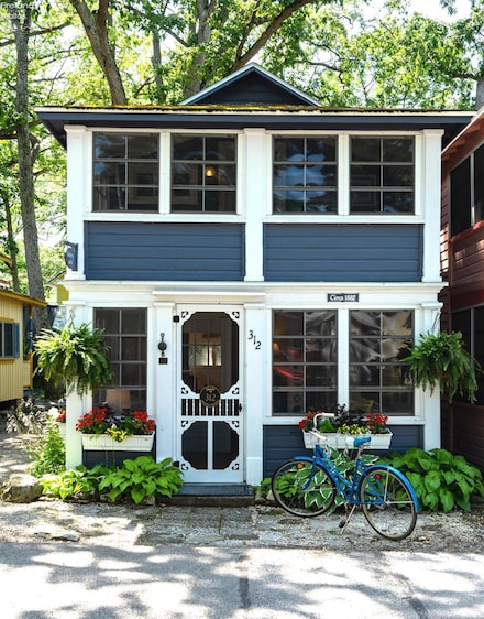 312 Sycamore Ave, Lakeside Marblehead, OH 43440