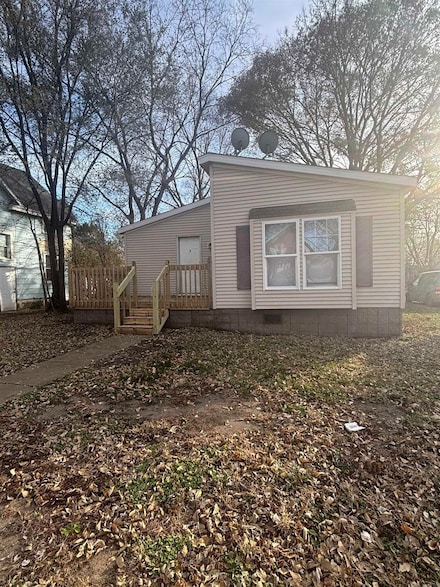 406 Oneida St, Waterloo, IA 50703