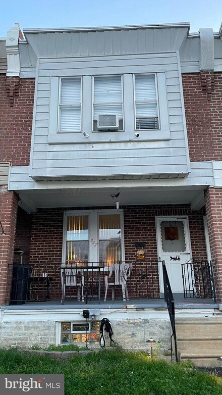 322 Devereaux Ave, Philadelphia, PA 19111