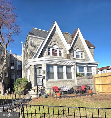 5823 Upland Way, Philadelphia, PA 19131