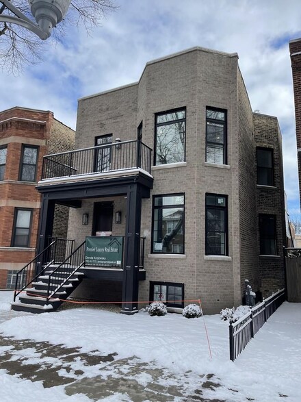 3629 N Claremont Ave, Chicago, IL 60618