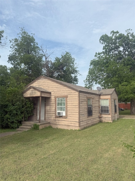 3150 Hale Ave, Fort Worth, TX 76106