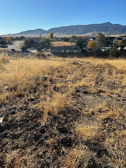 19936 Mesa Dr, Tehachapi, CA 93561
