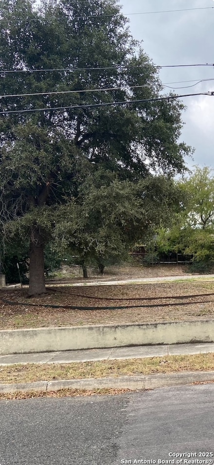 924 Hedges St, San Antonio, TX 78203