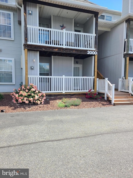 2004 Waters Edge Dr Unit 135, Newark, DE 19702