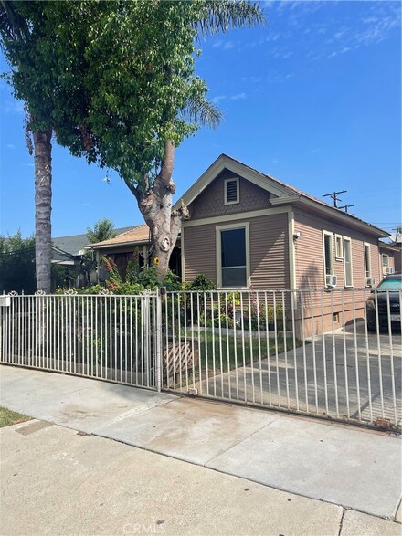 619 E Nocta St, Ontario, CA 91764