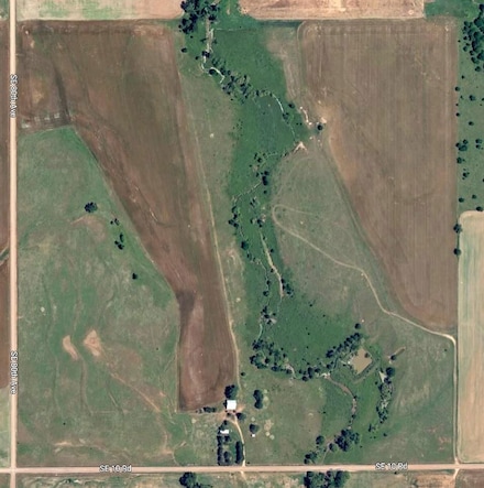 824 SE 10 Rd, Freeport, KS 67049