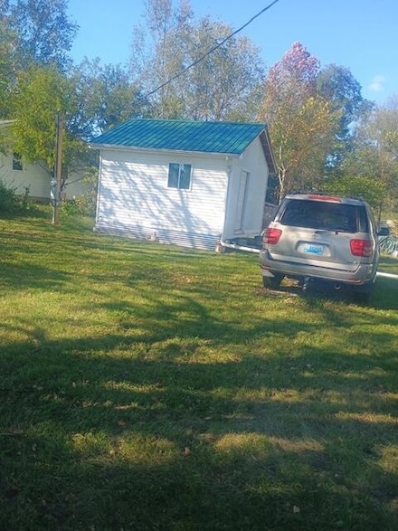 7482 W Tunnel Hill Rd, Sharpsburg, KY 40374