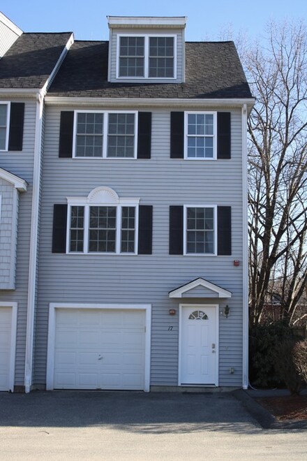 14 Watson St Unit 17, Lowell, MA 01852