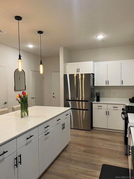 5224 Beachfront Cove Unit 68, San Diego, CA 92154