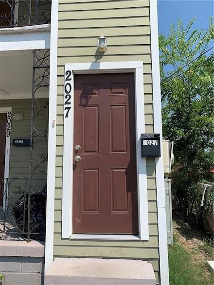2027 Feliciana St, New Orleans, LA 70117