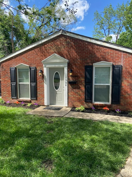1324 Behles Ave, Cincinnati, OH 45215