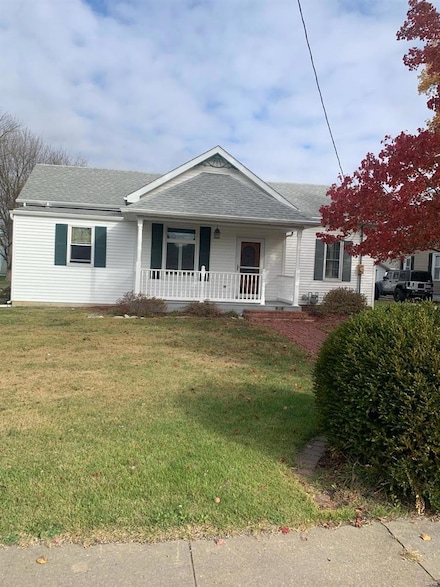 207 W Vine St, Brighton, IL 62012