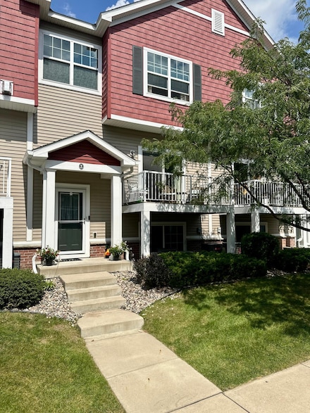 1953 Commonwealth Blvd Unit 3, Chanhassen, MN 55317