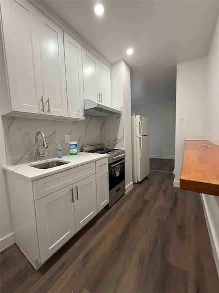 4415 8th Ave, Brooklyn, NY 11220