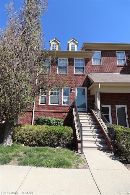 15652 Stone Crossing Dr Unit 17, Southfield, MI 48075
