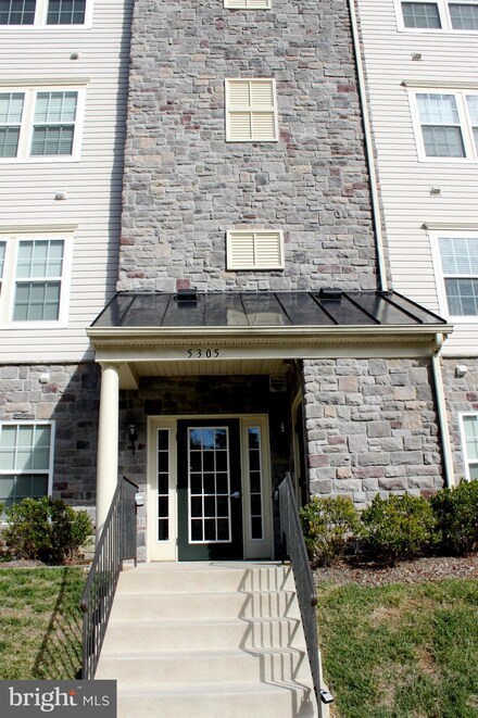 5305 Wyndholme Cir Unit 401, Baltimore, MD 21229